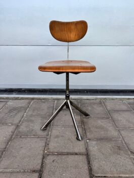 Jaren 50 De Wit architectenstoel 