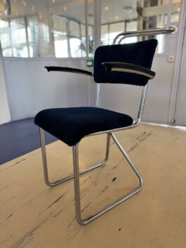 Jaren 50 Gispen 112 sledestoel in koningsblauw 