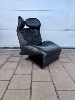 Cassina 'Wink Chair' Toshiyuki Kita 